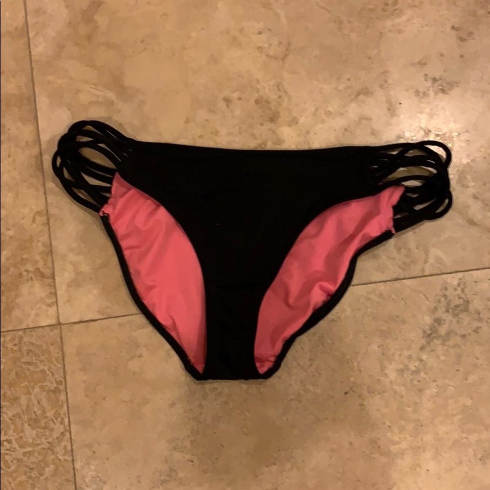 SOLD‼️Bikini bottoms